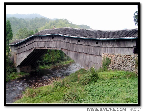 畅游杨梅州双溪峡谷